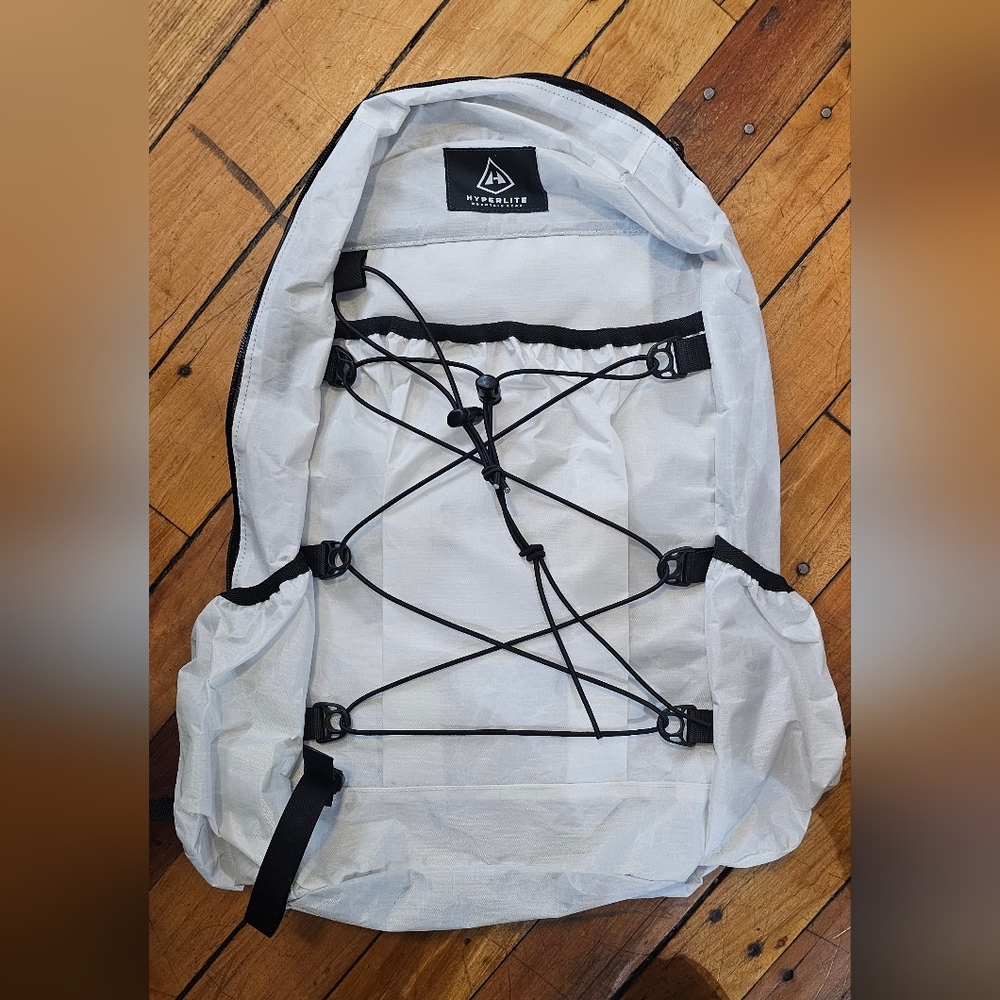 Hyperlite Mountain Gear White Daybreak